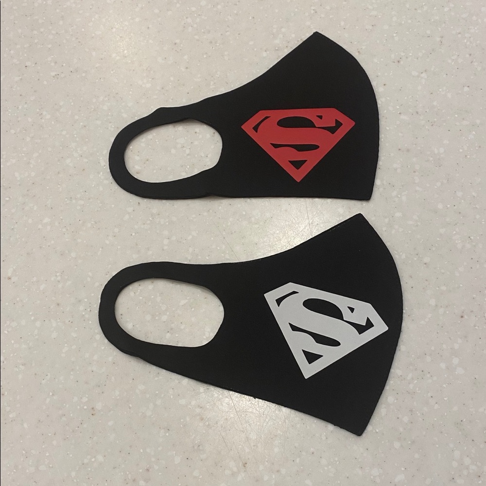 2 “SUPERMAN”  MASKS!!! 🎭